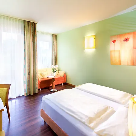 Eurothermenresort 酒店 巴特斯哈尔巴赫